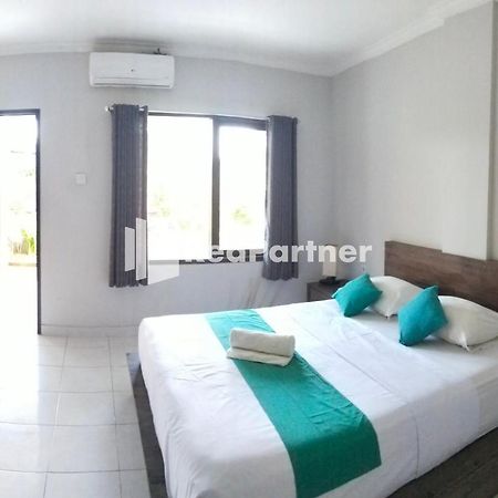 Pondok Sentana Guest House At Jalan Raya Uluwatu Redpartner Ungasan Exterior foto